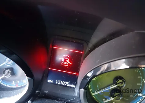 2014 Toyota Corolla S Plus z USA, uszkodzony, nr VIN 2T1BURHE7EC099124